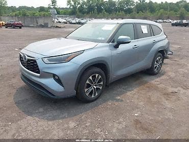 low ll: Toyota Highlander: 2021 г., 2.5 л, Автомат, Гибрид — 3