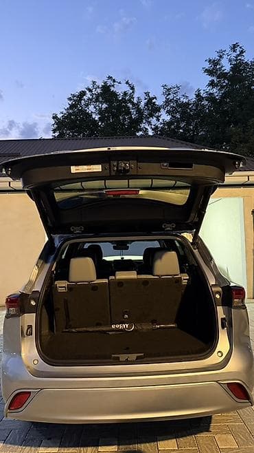 byd e2 2022: Toyota Highlander: 2022 г., 3.5 л — 10
