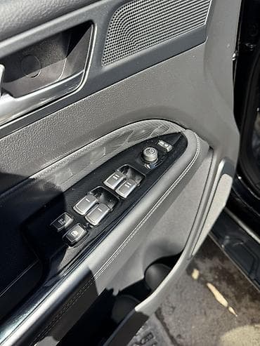 Ssangyong Rexton: 2019 г., 2.2 л, Автомат, Дизель, Внедорожник — 4