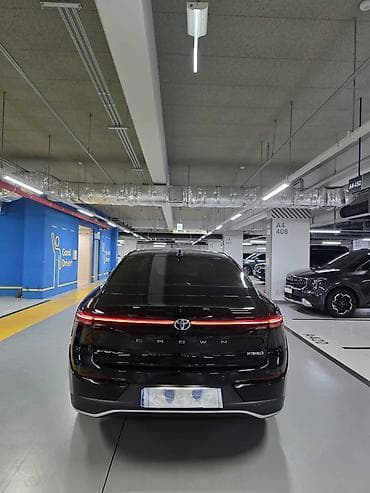 Toyota Crown: 2023 г., 2.5 л, Гибрид, Кроссовер — 2