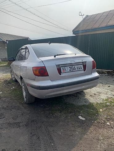 haima 3: Hyundai Elantra: 2001 г., Седан — 4