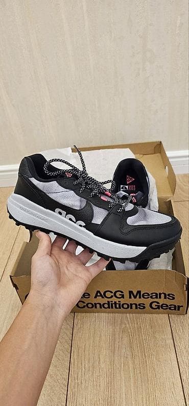 ботинки nike acg: Мужские кроссовки, 42.5, Nike, Новый, цвет - Черный, Самовывоз, Платная доставка — 1