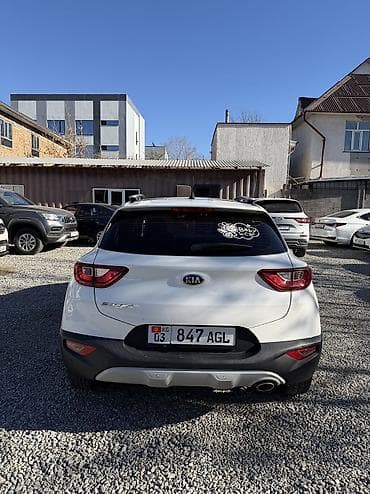 Транспорт: Kia Stonic: 2019 г., 1.4 л, Автомат, Бензин, Хэтчбэк — 4