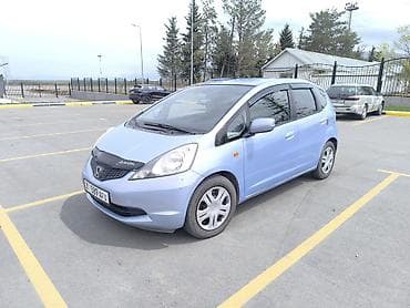 задный стоп 210 мерседес: Honda Fit: 2009 г., 1.3 л, Ручные, Бензин, Хэтчбэк — 3