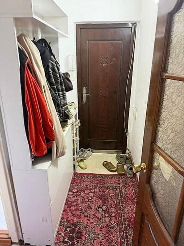 8: 3 комнаты, 58 м², 10 мкр 104 серия, 4 этаж — 4