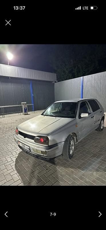 авто компании: Volkswagen Golf: 1992 г., Бензин, Хэтчбэк — 7