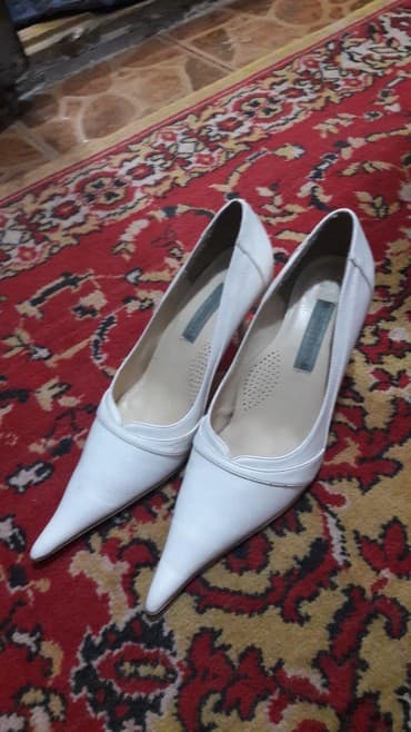 чемоданы бишкек дордой цены: Продаю туфли все 38размер
Белые 500
Серые 500
Черно-белые 500 — 4