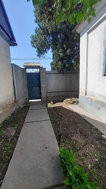 дом район аламединского рынка: Дом, 65 м², 4 комнаты, Агентство недвижимости, Старый ремонт — 2