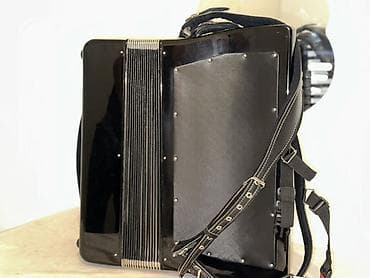 курсы пианино бишкек цена: Аккордеон Weltmeister - Клавиатурный аккордеон, черный глянцевый — 5