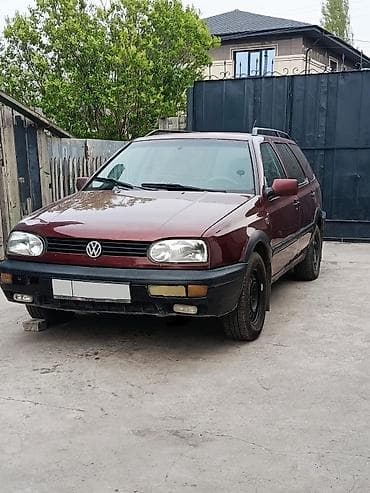 Volkswagen Golf Variant: 1995 г., 1.8 л, Механика, Универсал