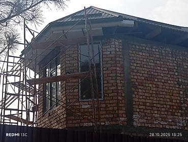 максат сити: Продаётся двухэтажный недостроенный дом недолеко от центра. рядом — 3