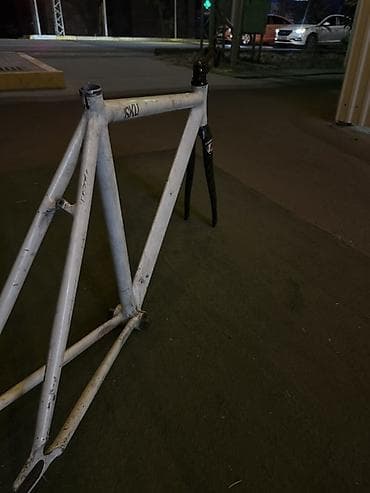 фикс aventon: Рама для фикс/трек велосипеда + карбоновая вилка Продам фреймсет 6KU — 4