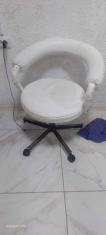 автомобильные кресло: Кушетка косметологическая + кресло на колесиках Комплект мебели для — 2