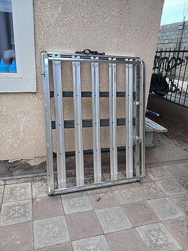 багажники на крышу: Алюминиевый багажник на крышу автомобиля (экспедиционная площадка). - — 1
