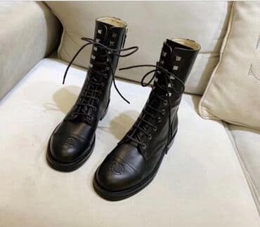 Ботинки Chanelнатуральная кожа( снаружи и внутри),новая модель(разм