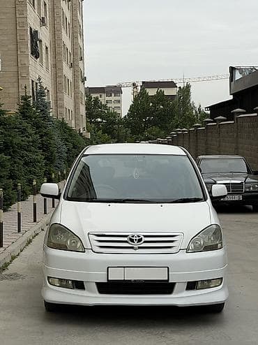 каталики: Toyota Ipsum: 2003 г., 2.4 л, Автомат, Бензин, Минивэн — 3