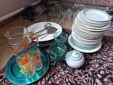 Продается! Настольные часы ретро стиля, сервизы, мясорубка, матрасы