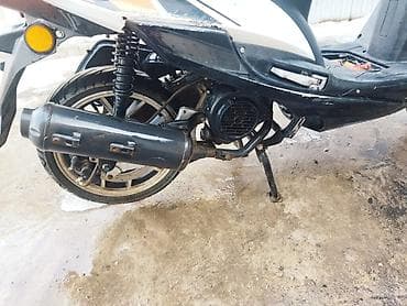 q max скутер: Qmax 180Куб. Год 2025. задний калотка ремонт зделать по кузову — 4