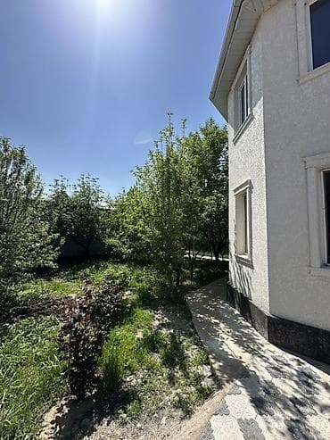 3: 🏡 Үй сатылат | Ала-Тоо 3 📍 Район: Ала-Тоо 3 📐 Жер тилкеси: 4,5 сотых — 2