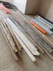 строительные инструменты бу: Продается остатки строй материалы рейки,шланги,рабица 15м,сеткадверь — 25