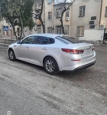 w211 e500: Kia K5: 2018 г., Газ, Седан — 2