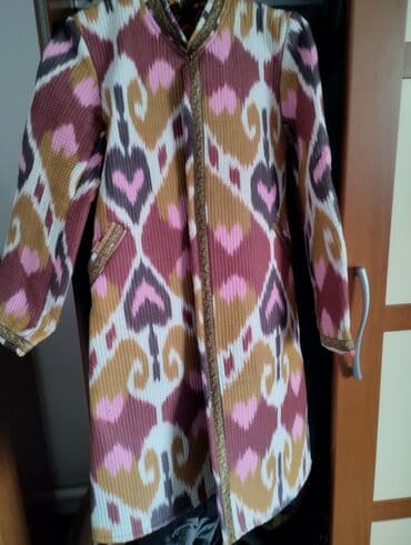 футбольная форма для детей: Продаю чапан х/б новый, теплый, стеганный. Привезли в подарок, не — 1