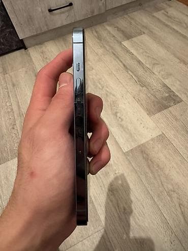 Техника и электроника: IPhone 13 Pro, 256 ГБ Характеристики по скриншотам настроек: - — 6