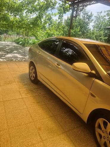 daewoo arcadia: Hyundai Accent: 2012 г., 1.6 л, Автомат, Бензин, Седан — 3