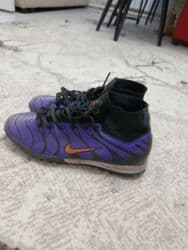 Кроссовки и спортивная обувь: - Размер: EU 40.5 / US 7.5 / длина стопы 250 мм (указано на ярлыке). - — 9