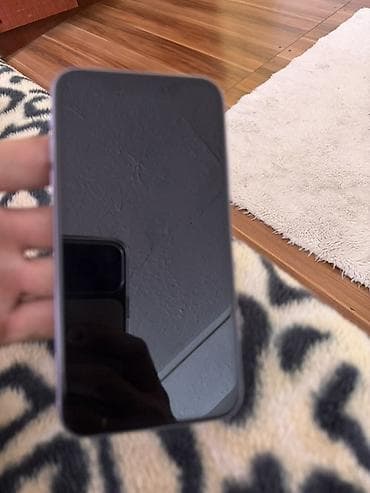 iphon 11: IPhone 11 — 1