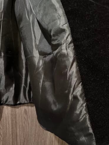 пиджаки женские бишкек: Очень красивая жилетка/пиджак женский! Размер 46-52! Бархат с кожаными — 3