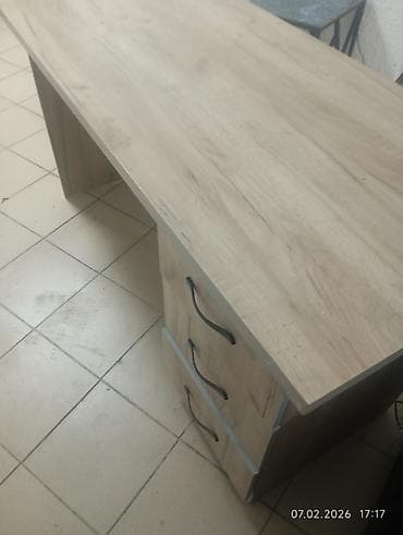 Офисные столы: Офисный стол, Нерегулируемый, цвет - Серый, Прямоугольный, ЛДСП — 3