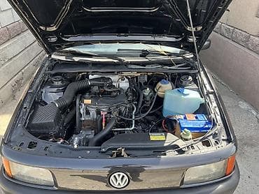 Volkswagen Passat Variant: 1993 г., 1.8 л, Механика, Бензин, Универсал — 7