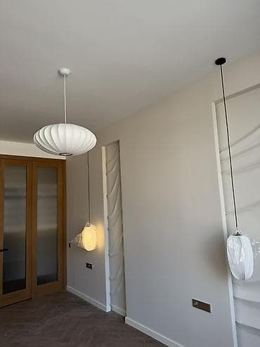 Освещение: Подвесной светильник в сканди–минималистичном стиле (плафон — 4