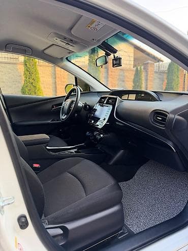тоуота королла: Toyota Prius: 2019 г., 1.8 л, Вариатор, Гибрид, Седан — 5
