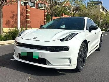 ворона: Zeekr 001: 0.1 л | 2022 г. Лифтбек — 1