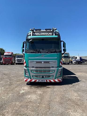 Унаа: Сүйрөгүч, Volvo, 2019 г., Тенттелген — 2