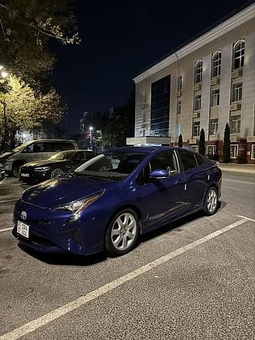 Продажа авто: Toyota Prius: 2016 г., 1.8 л, Автомат, Гибрид, Хэтчбэк — 3