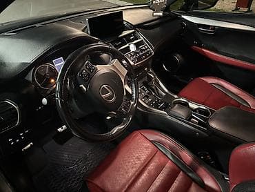 Lexus NX: 2018 г., Автомат, Бензин, Кроссовер