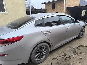 ki k5: Kia K5: 2018 г., Седан — 4