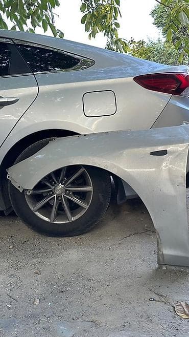 малибо 1: Левое переднее крыло Hyundai Sonata — 6 000 сом Продаю левое переднее — 2