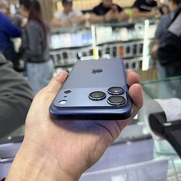 iphone osh: IPhone 17 Pro Max, Б/у, 256 ГБ, Синий, Защитное стекло, Чехол, Кабель, 100 % — 9