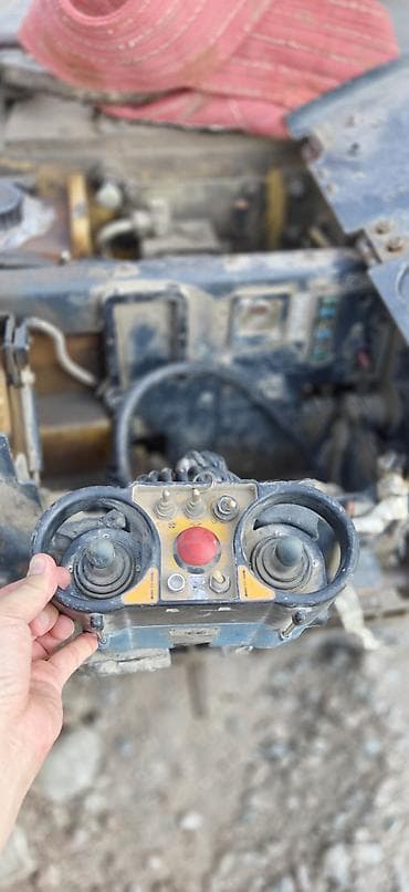 mrdass инструмент: Продаётся Wacker Neuson RTSC2 — траншейный вибрационный каток - Тип — 7