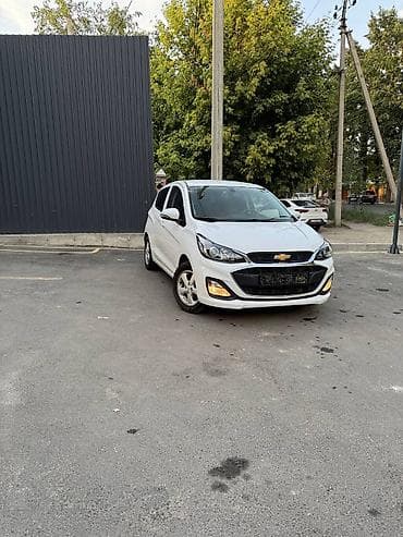 Chevrolet Spark: 2022 г., 1 л, Вариатор, Бензин, Хэтчбэк