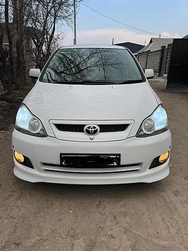 Toyota Ipsum: 2003 г., 2.4 л, Автомат, Бензин, Минивэн