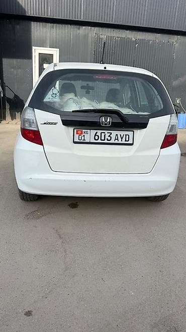 4: Honda Fit: 2010 г., 1.4 л, Робот, Бензин, Хэтчбэк — 2