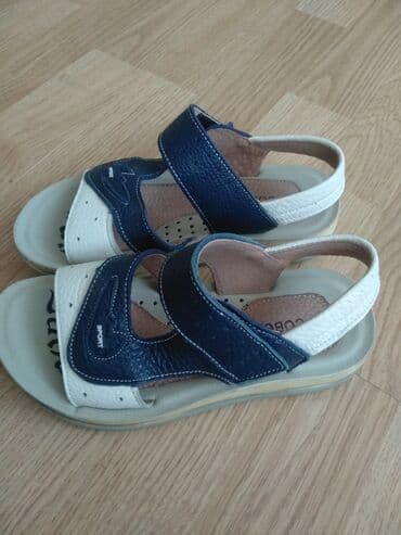 босоножки мужские: Продаю кожаные босоножки на мальчика. Размер 32. Фирма Совёнок. Почти — 1