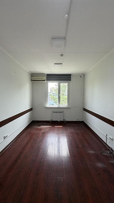 мегалайн ош: Аренда офисов, 535 м², В административном здании, С отдельной кухней, С отдельным входом, С отдельным сан узлом — 9