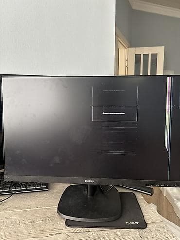 surface studio: Монитор, Philips, Б/у, LED, 27" - 28" — 2