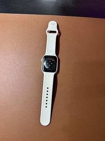 bluetooth speaker: Продаю Apple Watch 7 серии 45 мм, в цвете Starlight Alluminum. Брали — 2